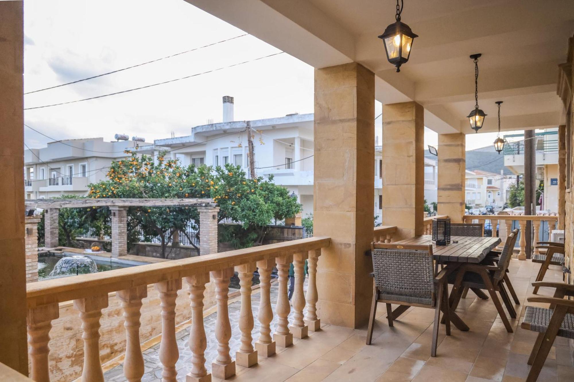 Archontiko Frideriki Luxury Apartments Chios Town Buitenkant foto